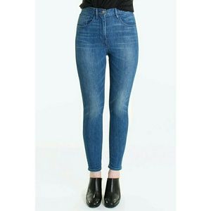 3x1 NYC Crop pencil skinny in Denton wash